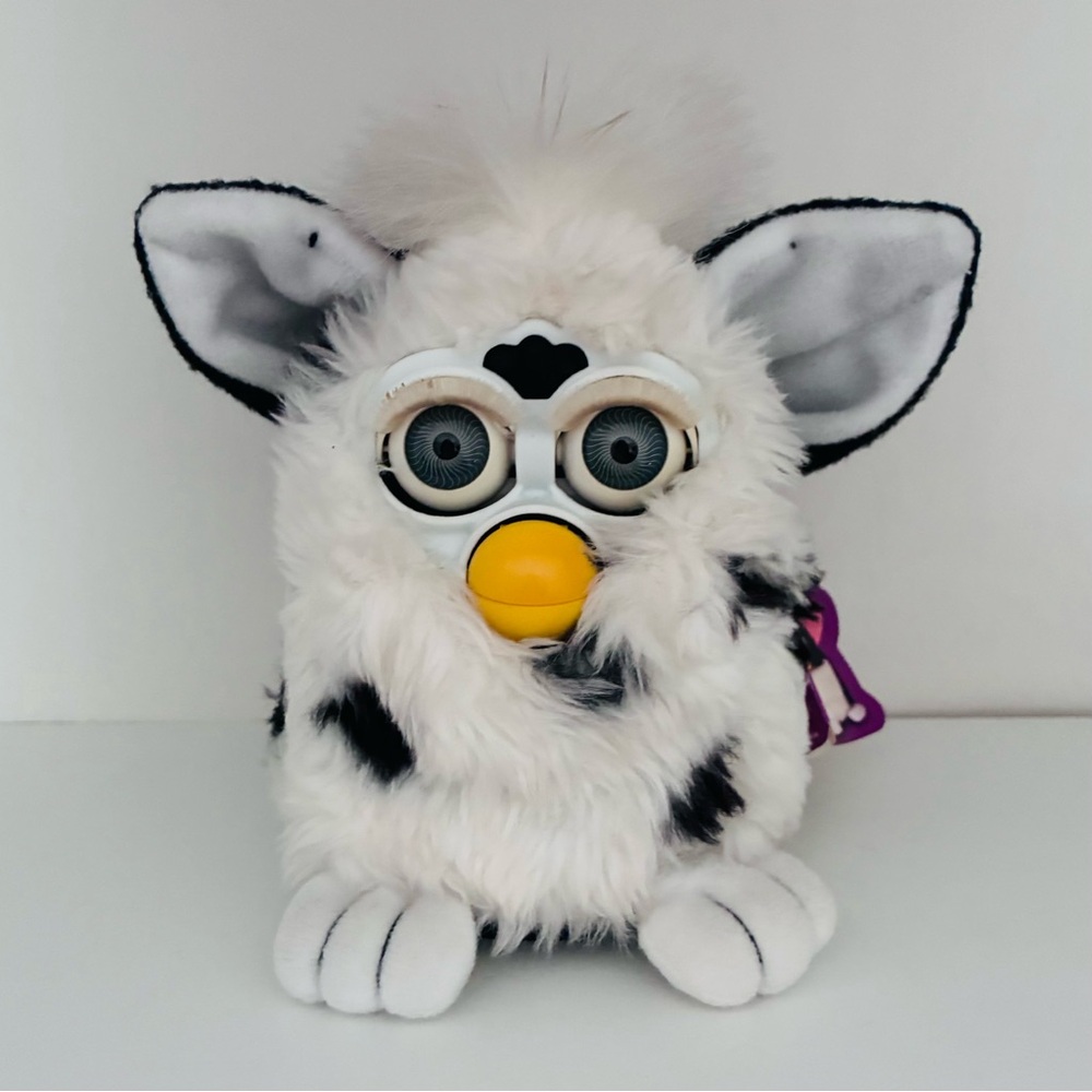 NWT FURBY 1st Generation MODEL 70-800  
Electronic Toy.  WORKS